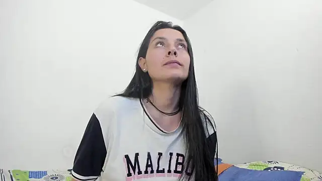 Nathaly love96 online show from December 2024 12:06:02 AM