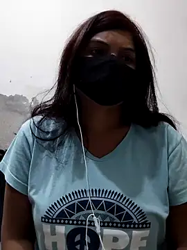 Snapshot of illay_love chatting on October 2025 06:42:02 PM illay love online show from October 2025 06:42:02 PM