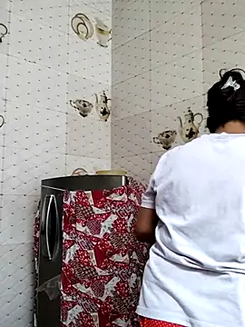 Snapshot of illay_love chatting on October 2025 07:09:01 AM illay love online show from October 2025 07:09:01 AM