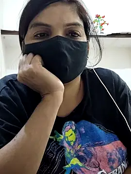 Snapshot of illay_love chatting on November 2025 07:12:01 PM illay love online show from November 2025 07:12:01 PM