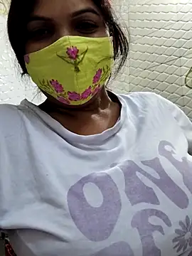 Snapshot of illay_love chatting on November 2025 11:42:02 AM illay love online show from November 2025 11:42:02 AM