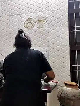 Snapshot of illay_love chatting on November 2025 03:44:02 PM illay love online show from November 2025 03:44:02 PM