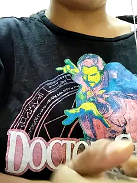 Snapshot of illay_love chatting on November 2025 05:18:02 AM illay love online show from November 2025 05:18:02 AM