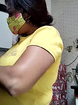 Snapshot of illay_love chatting on November 2025 05:53:02 AM illay love online show from November 2025 05:53:02 AM