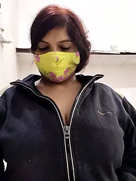 Snapshot of illay_love chatting on January 2026 07:08:02 PM illay love online show from January 2026 07:08:02 PM