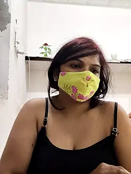 Snapshot of illay_love chatting on February 2026 07:23:02 PM illay love online show from February 2026 07:23:02 PM