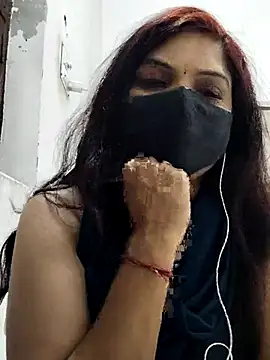 Snapshot of illay_love chatting on February 2026 06:01:01 PM illay love online show from February 2026 06:01:01 PM