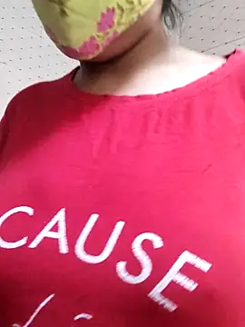 Snapshot of illay_love chatting on February 2026 06:18:02 AM illay love online show from February 2026 06:18:02 AM