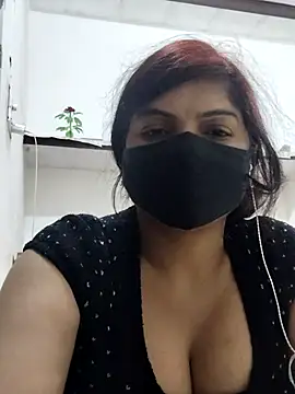 Snapshot of illay_love chatting on February 2026 07:52:01 PM illay love online show from February 2026 07:52:01 PM