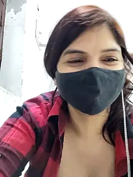 Snapshot of illay_love chatting on February 2026 08:20:01 PM illay love online show from February 2026 08:20:01 PM