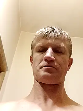 Snapshot of Lovely_1986 chatting on March 2026 07:39:02 PM Lovely 1986 online show from March 2026 07:39:02 PM