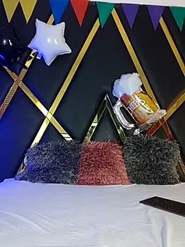 Adel Nesbiit online show from September 2025 07:29:01 PM