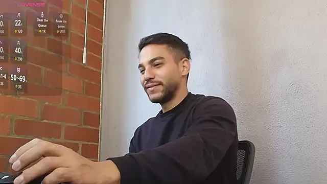 Leandro valenzuela online show from April 2026 03:12:01 PM