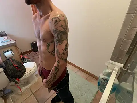 Snapshot of RuffClvb chatting on December 2024 11:51:01 PM RuffClvb online show from December 2024 11:51:01 PM