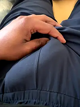 078-Piper online show from October 2025 06:13:02 AM