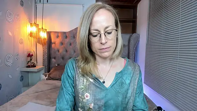 Snapshot of SammySanders chatting on December 2024 01:15:02 AM SammySanders online show from December 2024 01:15:02 AM