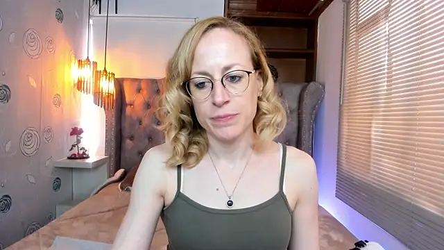 Snapshot of SammySanders chatting on January 2025 04:57:02 PM SammySanders online show from January 2025 04:57:02 PM