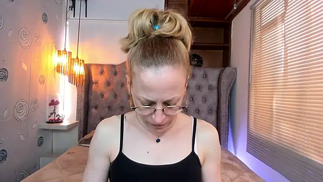 Snapshot of SammySanders chatting on February 2025 04:36:02 PM SammySanders online show from February 2025 04:36:02 PM