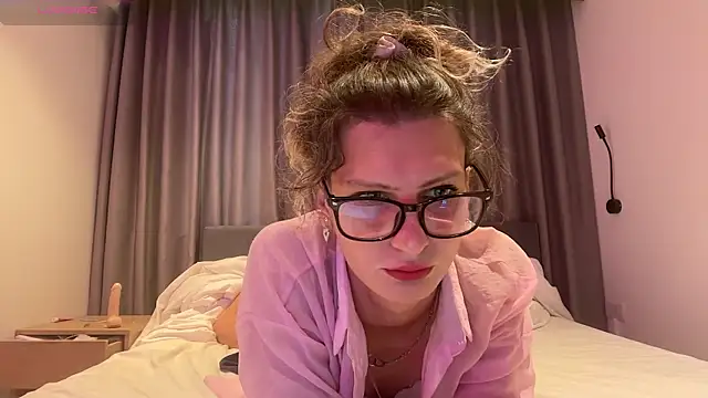 Alice Pinkhead online show from January 2026 07:21:01 AM