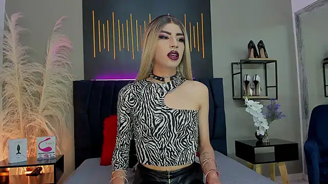 BrianaSchafer online show from January 2025 09:17:02 PM