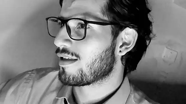 Nicholasrodrii online show from March 2025 03:21:02 AM