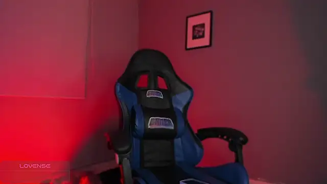 Snapshot of adamjackson_ chatting on September 2025 02:13:02 AM adamjackson online show from September 2025 02:13:02 AM