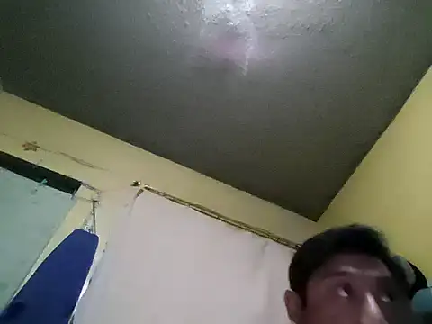 Snapshot of donvergavergara chatting on April 2026 03:44:02 AM donvergavergara online show from April 2026 03:44:02 AM