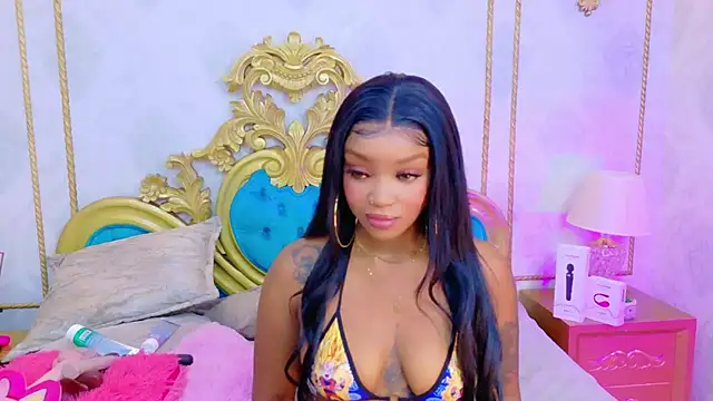 SalomeRestrepo online show from October 2025 04:31:01 AM