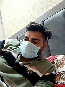 Snapshot of aaliya_bhattt chatting on January 2025 02:02:02 PM aaliya bhattt online show from January 2025 02:02:02 PM