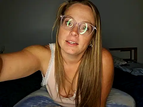 MrandMrsPooks online show from September 2025 07:02:02 AM