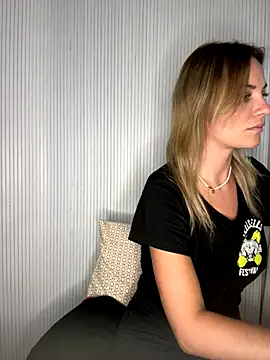 Milla  one online show from November 2025 02:06:01 PM