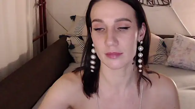 Snapshot of pepper_milf chatting on January 2025 05:08:01 PM pepper milf online show from January 2025 05:08:01 PM