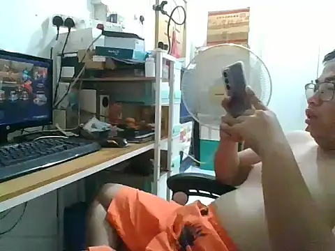 shyboymasturbation online show from December 2024 12:11:01 PM