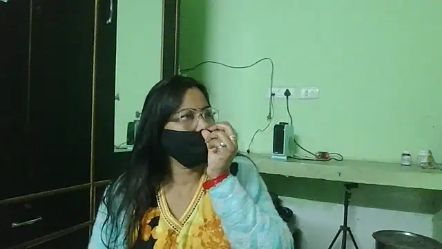 couplesuni online show from February 2026 04:53:02 AM