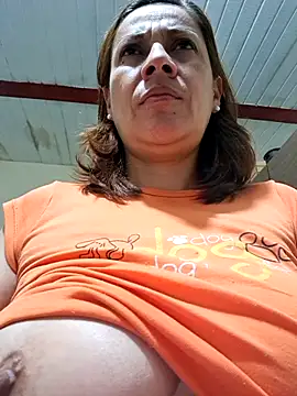 Snapshot of Zaralu_ chatting on April 2026 01:01:01 PM Zaralu online show from April 2026 01:01:01 PM