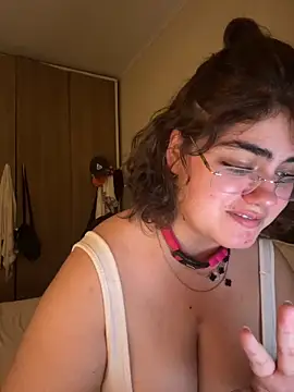 Snapshot of yudrayeb chatting on January 2025 03:40:02 AM yudrayeb online show from January 2025 03:40:02 AM