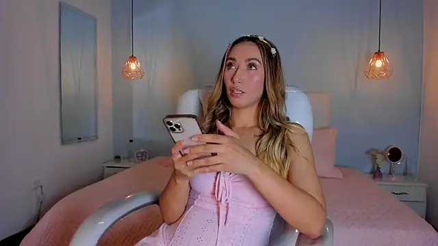 Snapshot of Emma23__ chatting on March 2025 02:30:02 AM Emma23 online show from March 2025 02:30:02 AM