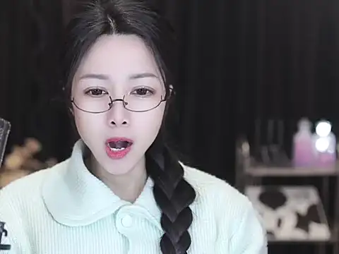 Nuyoah-77 online show from March 2026 08:20:01 AM