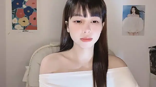 -Hottie online show from November 2025 04:14:02 PM