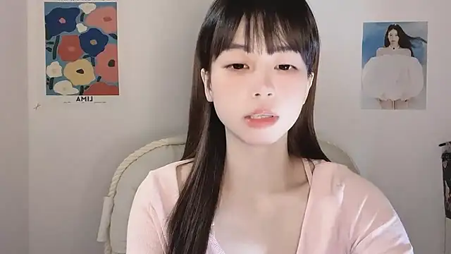 -Hottie online show from November 2025 04:12:02 PM