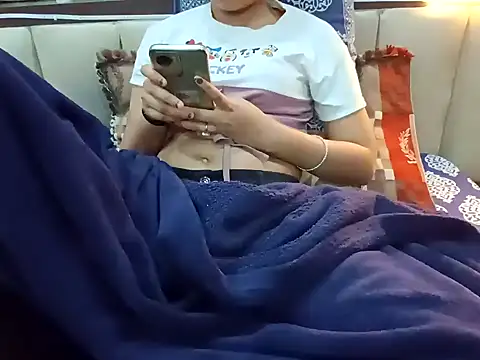 Snapshot of GoldnessAishu chatting on December 2024 07:12:02 PM GoldnessAishu online show from December 2024 07:12:02 PM