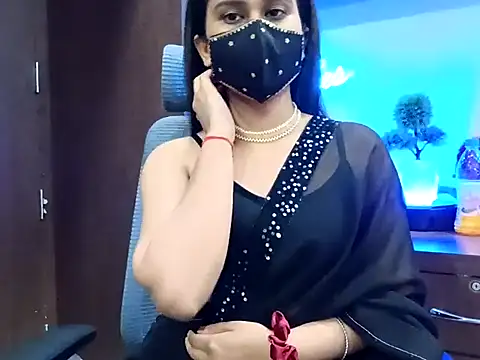 Snapshot of GoldnessAishu chatting on March 2025 08:11:02 PM GoldnessAishu online show from March 2025 08:11:02 PM