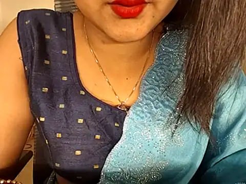 Snapshot of GoldnessAishu chatting on November 2025 07:39:02 PM GoldnessAishu online show from November 2025 07:39:02 PM