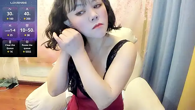 Pennyee online show from February 2025 12:41:01 AM