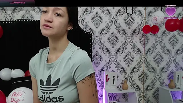Snapshot of SaaraBrown chatting on February 2025 12:37:02 PM SaaraBrown online show from February 2025 12:37:02 PM