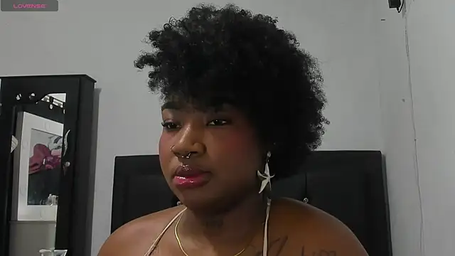 Snapshot of Natassha_brown1 chatting on October 2025 11:16:01 PM Natassha brown1 online show from October 2025 11:16:01 PM