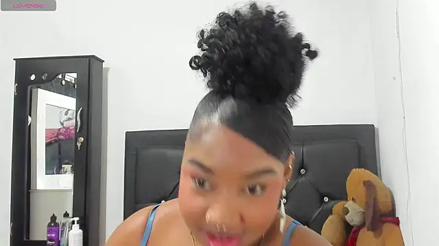 Snapshot of Natassha_brown1 chatting on October 2025 11:07:01 PM Natassha brown1 online show from October 2025 11:07:01 PM