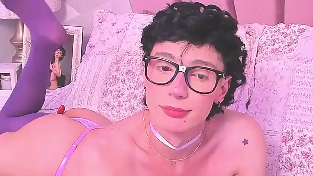 KylieMonnett online show from June 2026 01:57:02 PM