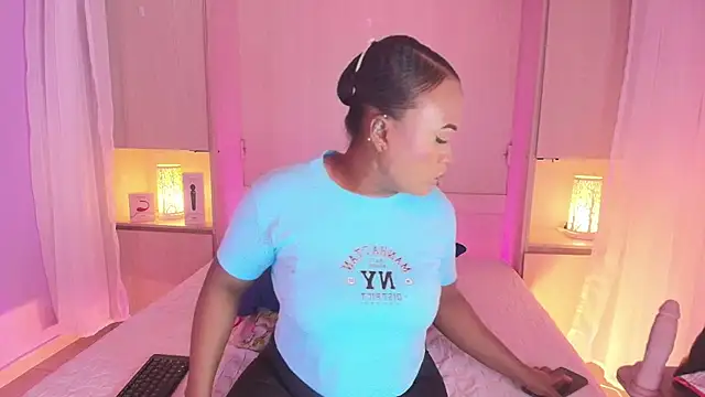 EmilyyStuart online show from February 2025 04:25:02 AM