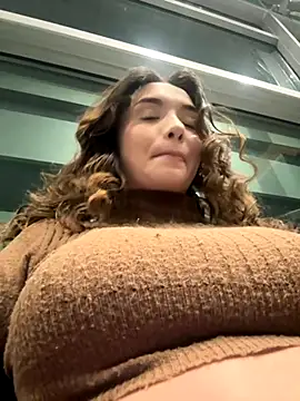 Snapshot of Daneshka1 chatting on September 2025 09:42:02 AM Daneshka1 online show from September 2025 09:42:02 AM